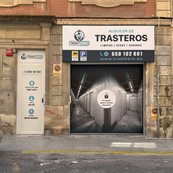 trasthero1.jpg